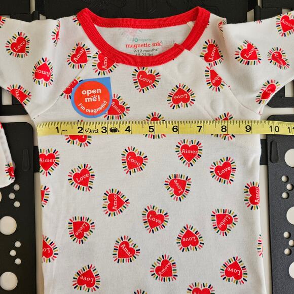 Magnetic Me Baby Organic Valentine Hearts Two Piece Pajama Set | 9-12 Months - Picture 4 of 12
